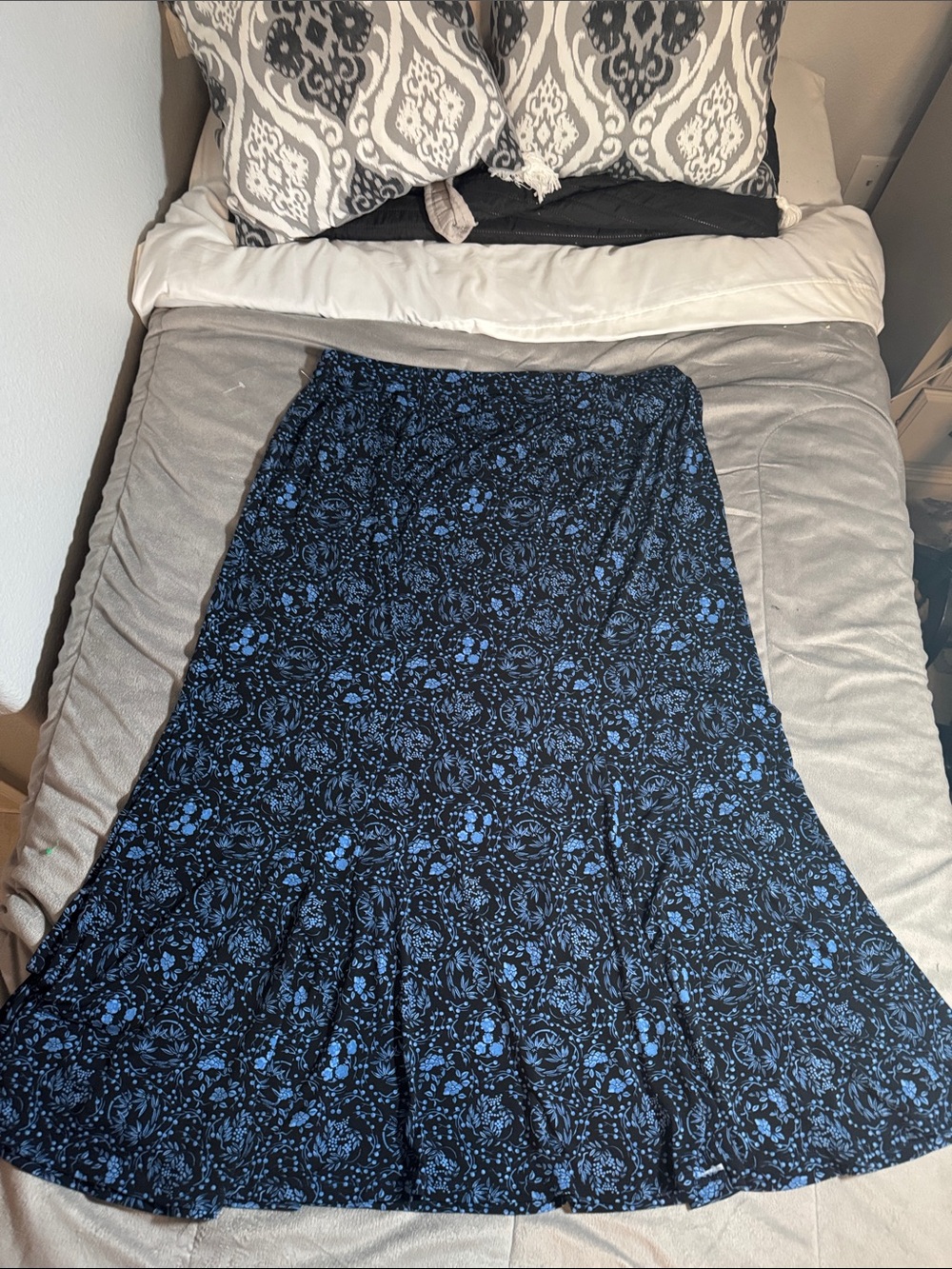 Cato Black Maxi Skirt with Blue Floral Pattern Sz 18/20 W